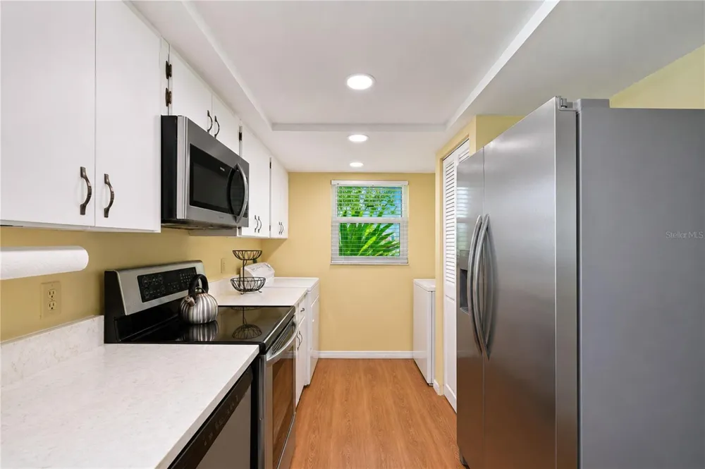 9406 ANDOVER CIRCLE Bradenton, FL 34210