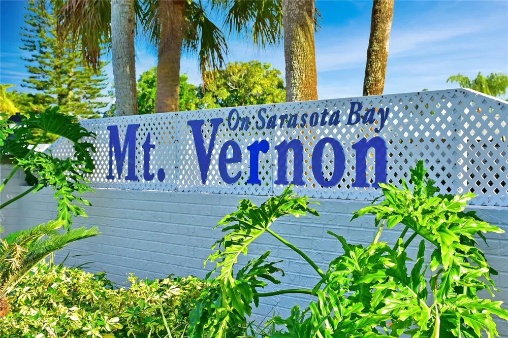 9406 ANDOVER CIRCLE Bradenton, FL 34210