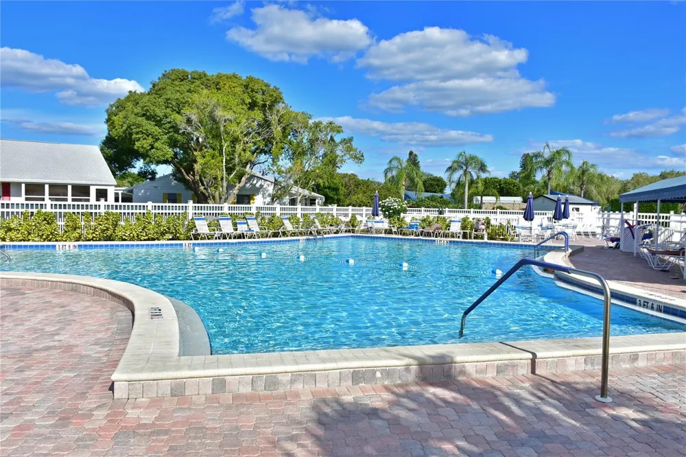 9406 ANDOVER CIRCLE Bradenton, FL 34210