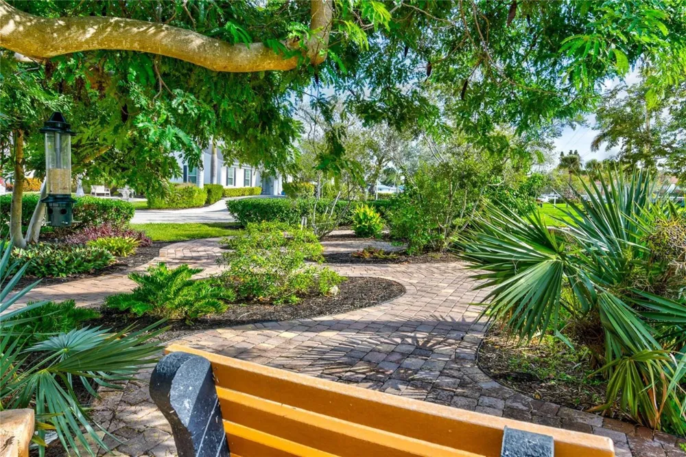 9406 ANDOVER CIRCLE Bradenton, FL 34210