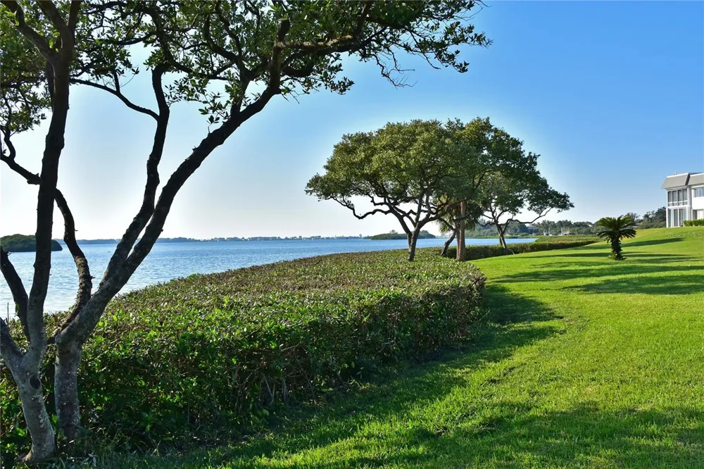 9406 ANDOVER CIRCLE Bradenton, FL 34210
