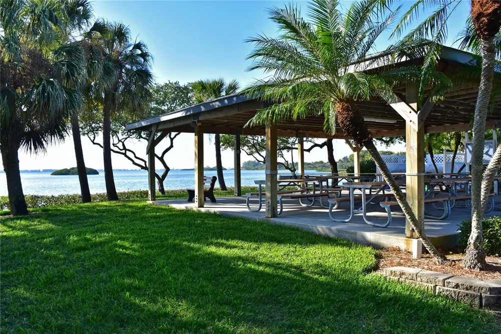 9406 ANDOVER CIRCLE Bradenton, FL 34210