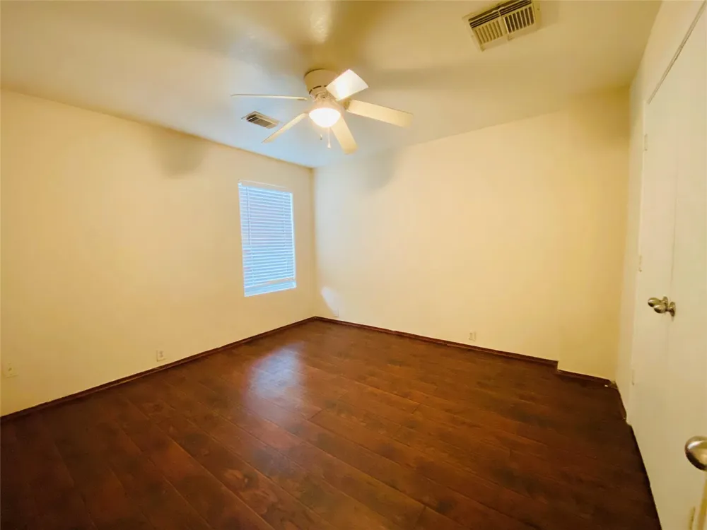 3319 Becker Glen Street Fresno, TX 77545