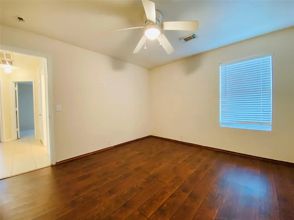 3319 Becker Glen Street Fresno, TX 77545