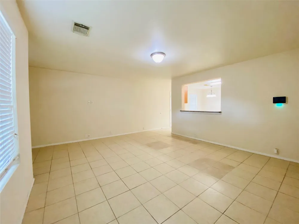 3319 Becker Glen Street Fresno, TX 77545
