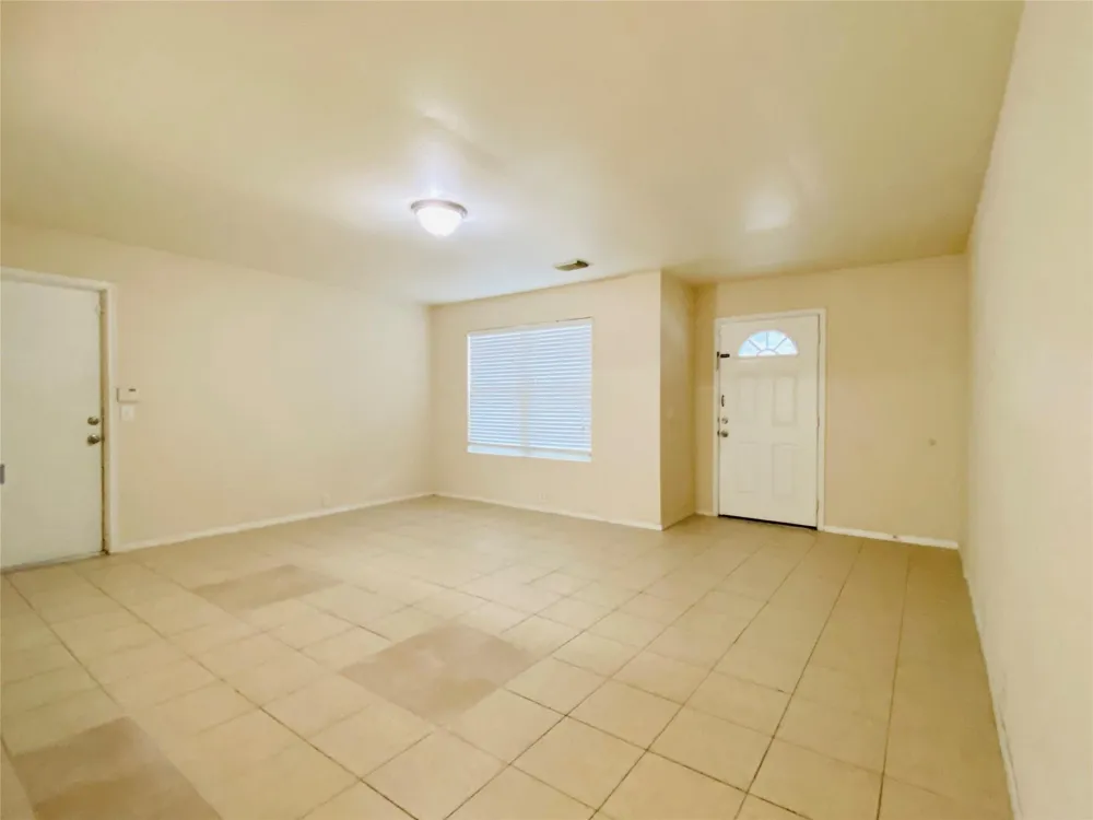 3319 Becker Glen Street Fresno, TX 77545