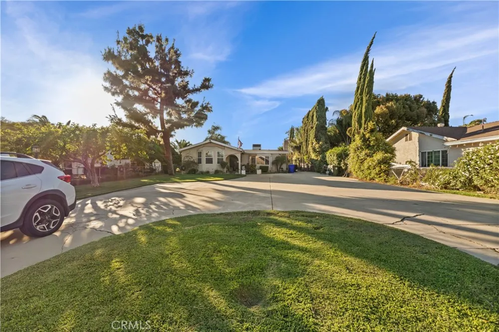 4337 Riverview Jurupa Valley, CA 92509