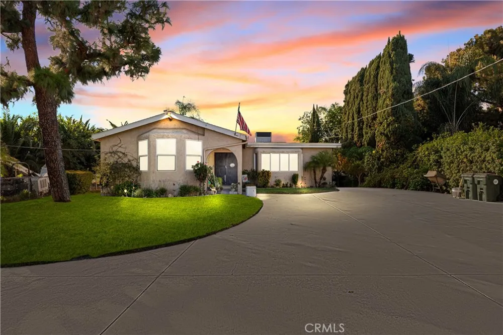 4337 Riverview Jurupa Valley, CA 92509