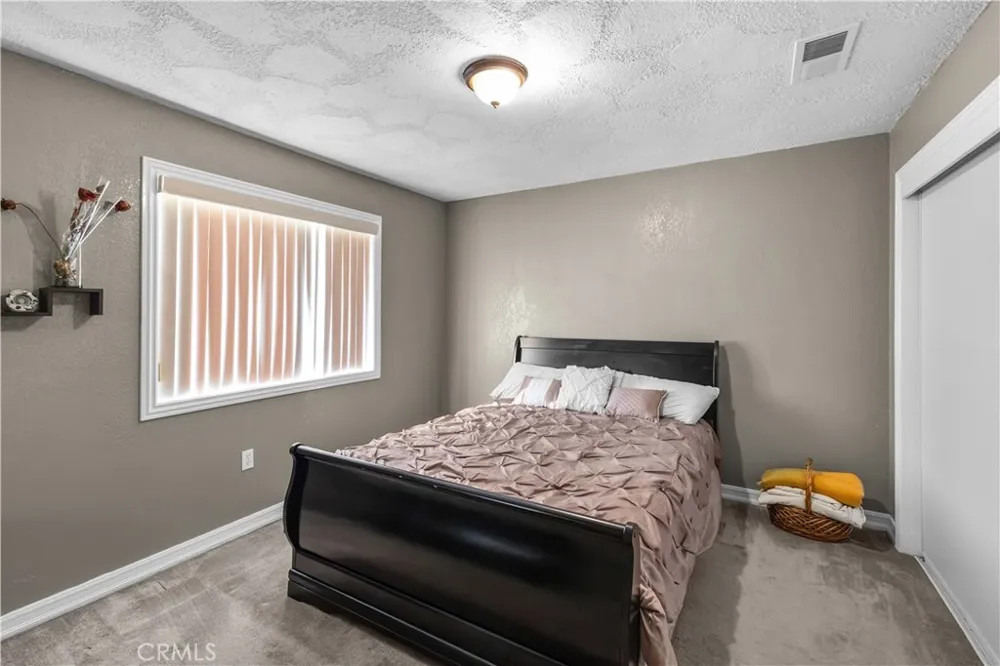 4337 Riverview Jurupa Valley, CA 92509