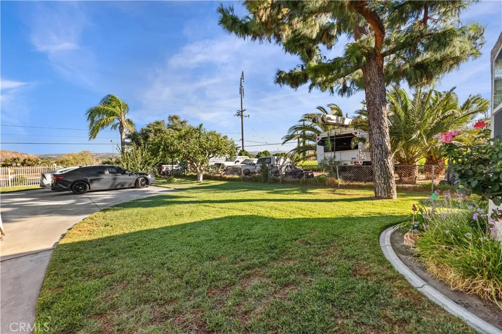 4337 Riverview Jurupa Valley, CA 92509