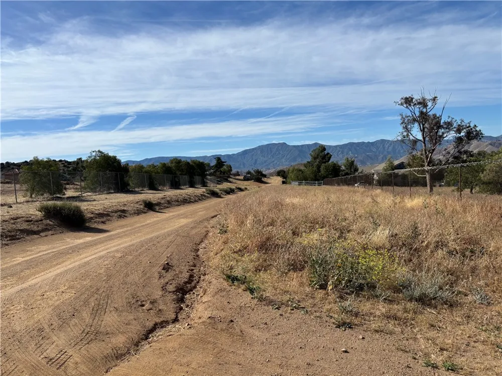 35453 31st Street W Acton, CA 93510