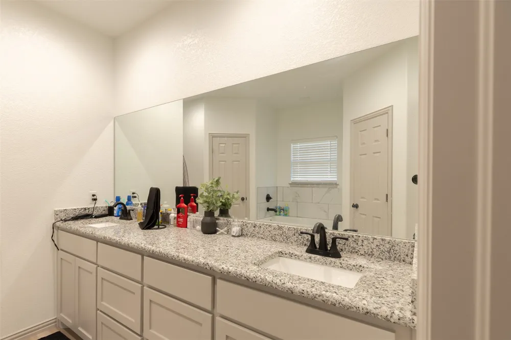 33 Bull Run Calera, OK 74730