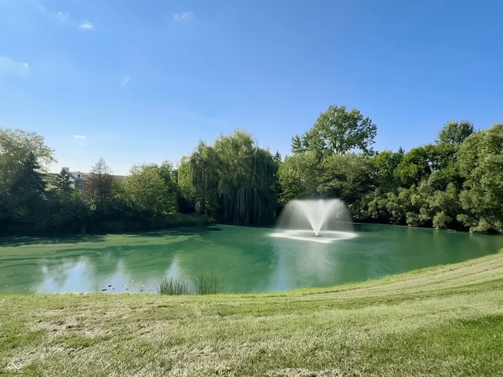 11910 Riley Drive #4 Zionsville, IN 46077