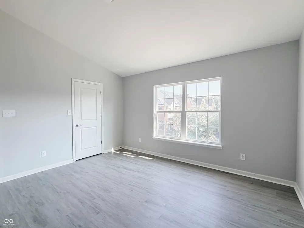 11910 Riley Drive #4 Zionsville, IN 46077