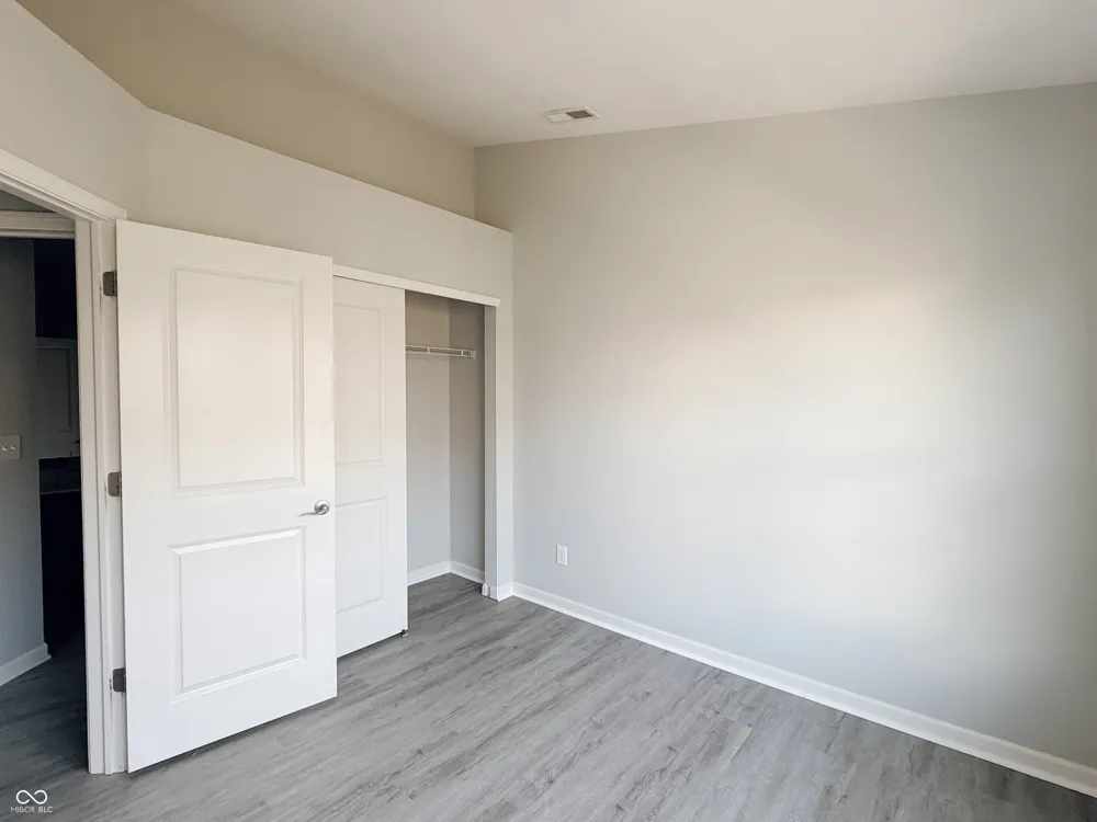 11910 Riley Drive #4 Zionsville, IN 46077