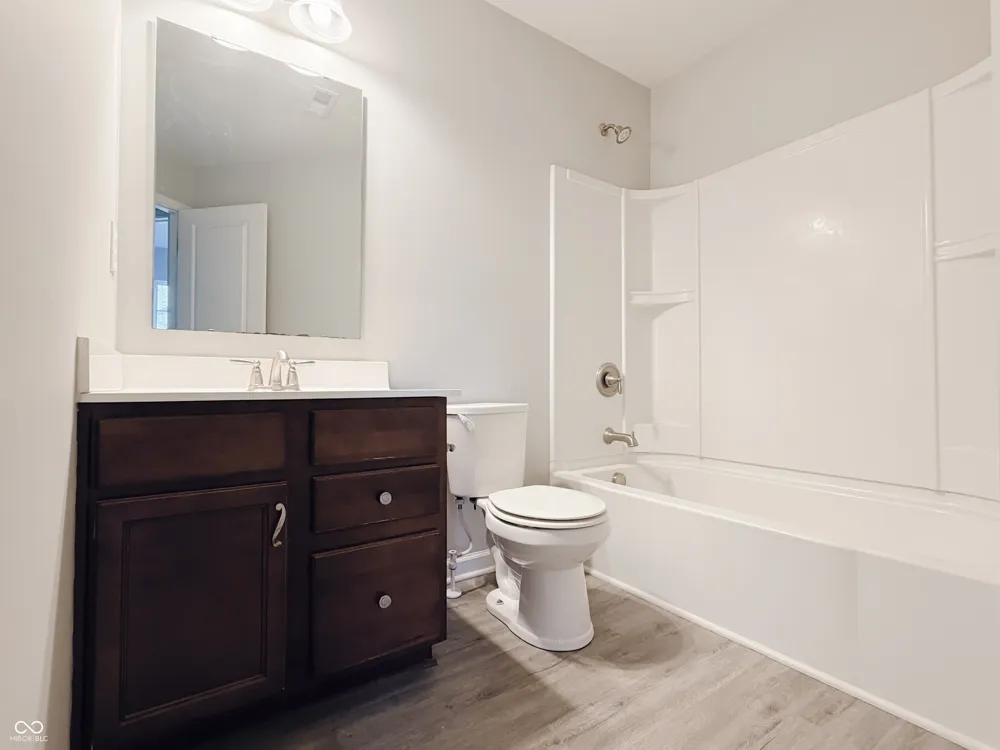 11910 Riley Drive #4 Zionsville, IN 46077