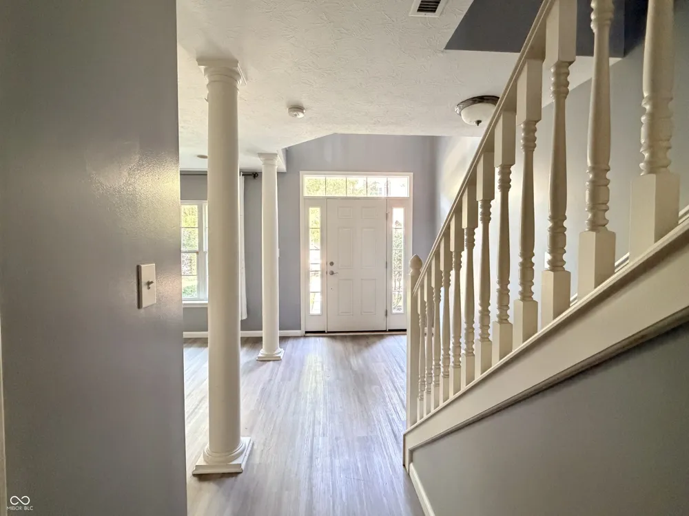 11910 Riley Drive #4 Zionsville, IN 46077