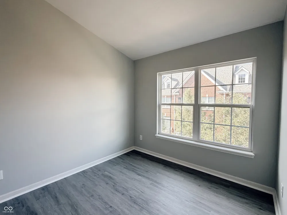 11910 Riley Drive #4 Zionsville, IN 46077