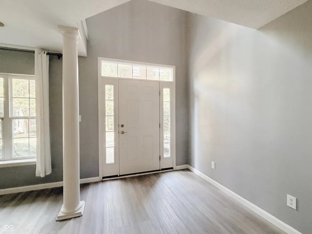 11910 Riley Drive #4 Zionsville, IN 46077