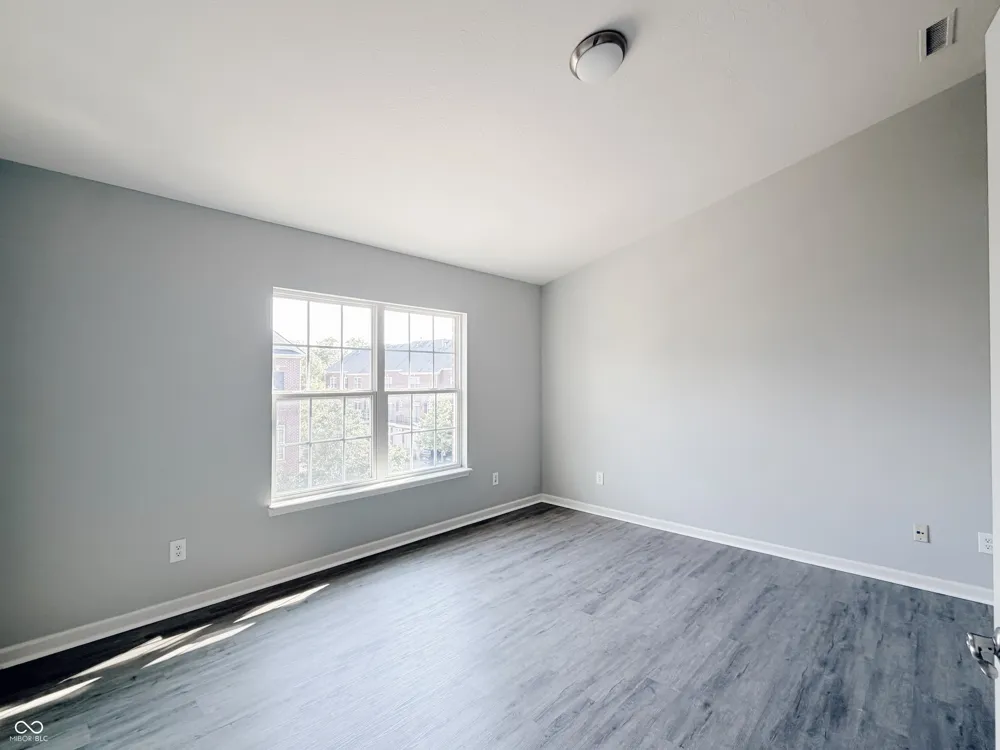 11910 Riley Drive #4 Zionsville, IN 46077