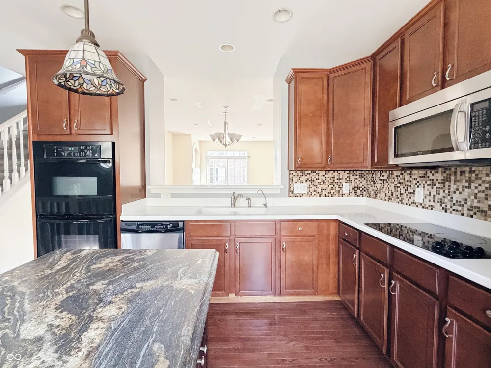 11910 Riley Drive #4 Zionsville, IN 46077