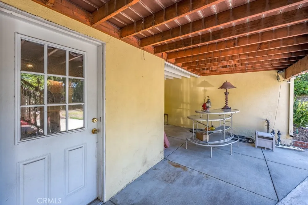 2644 Mary Street La Crescenta, CA 91214