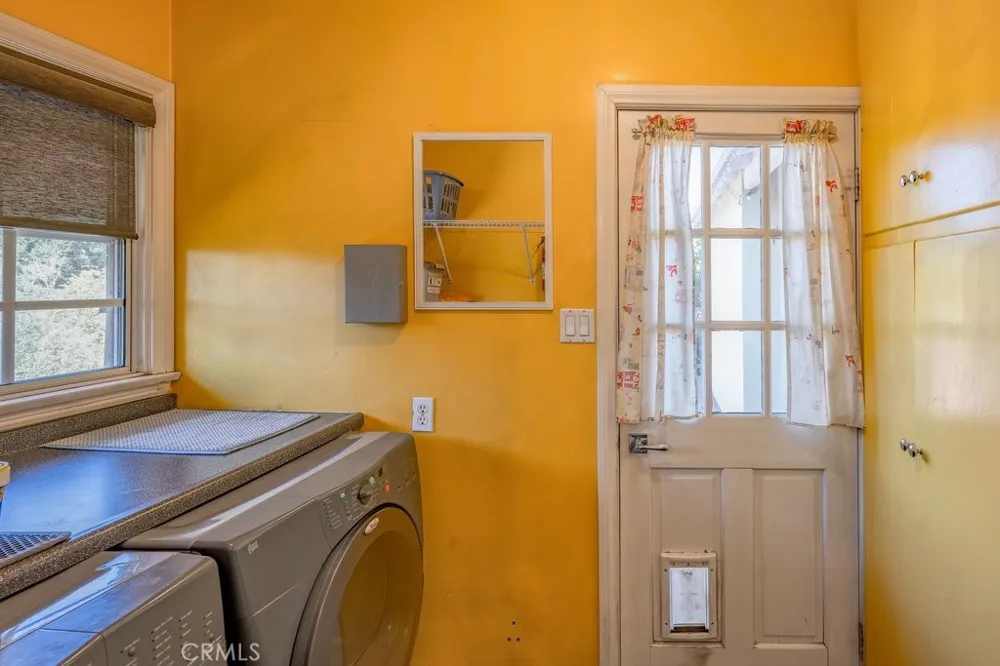 2644 Mary Street La Crescenta, CA 91214