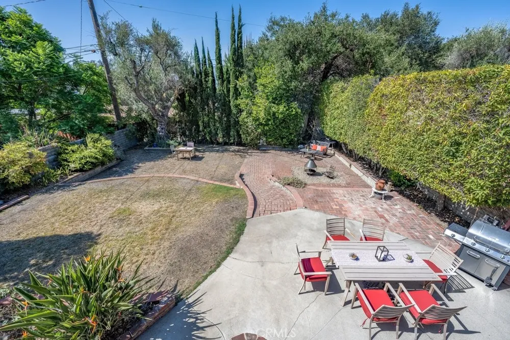 2644 Mary Street La Crescenta, CA 91214