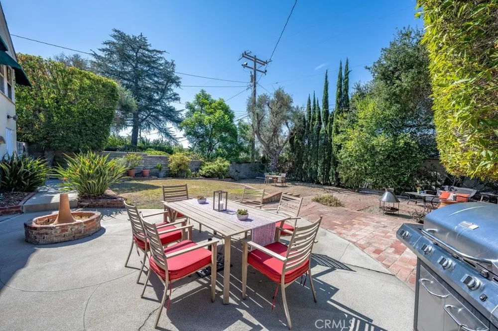 2644 Mary Street La Crescenta, CA 91214