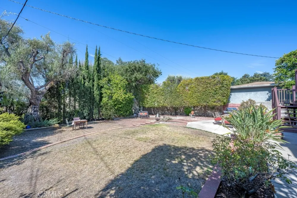 2644 Mary Street La Crescenta, CA 91214