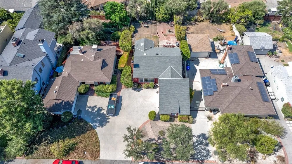 2644 Mary Street La Crescenta, CA 91214