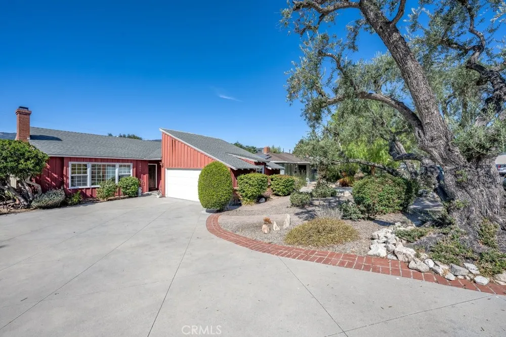 2644 Mary Street La Crescenta, CA 91214