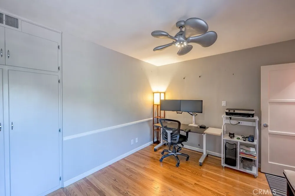 2644 Mary Street La Crescenta, CA 91214