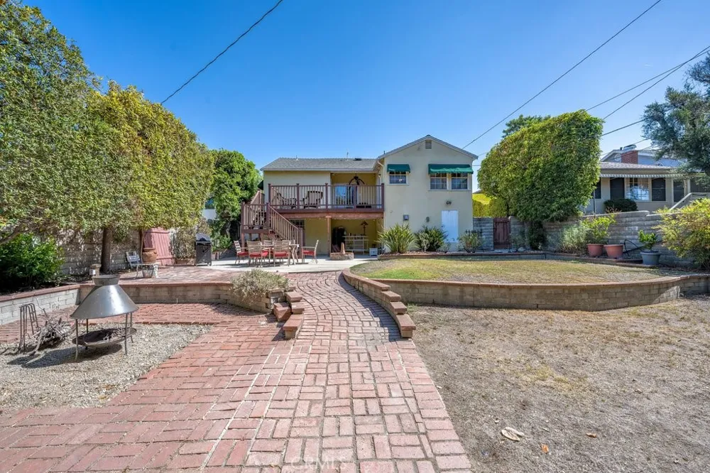 2644 Mary Street La Crescenta, CA 91214