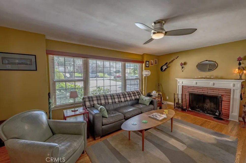 2644 Mary Street La Crescenta, CA 91214