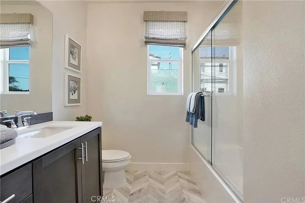 9889 Bria Lane Garden Grove, CA 92844