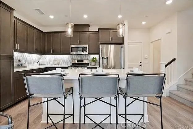 9889 Bria Lane Garden Grove, CA 92844