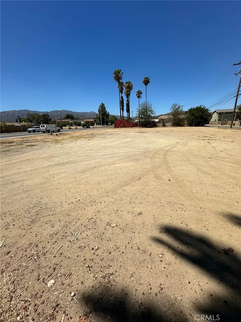 Lakeshore Lake Elsinore, CA 92530