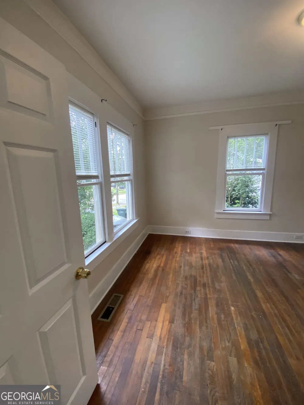 522 N 8th ST Griffin, GA 30223