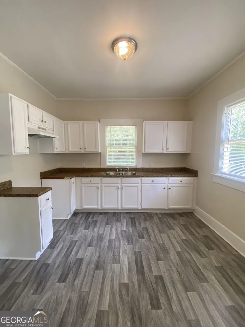 522 N 8th ST Griffin, GA 30223