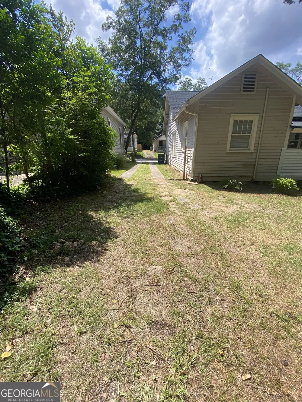 522 N 8th ST Griffin, GA 30223