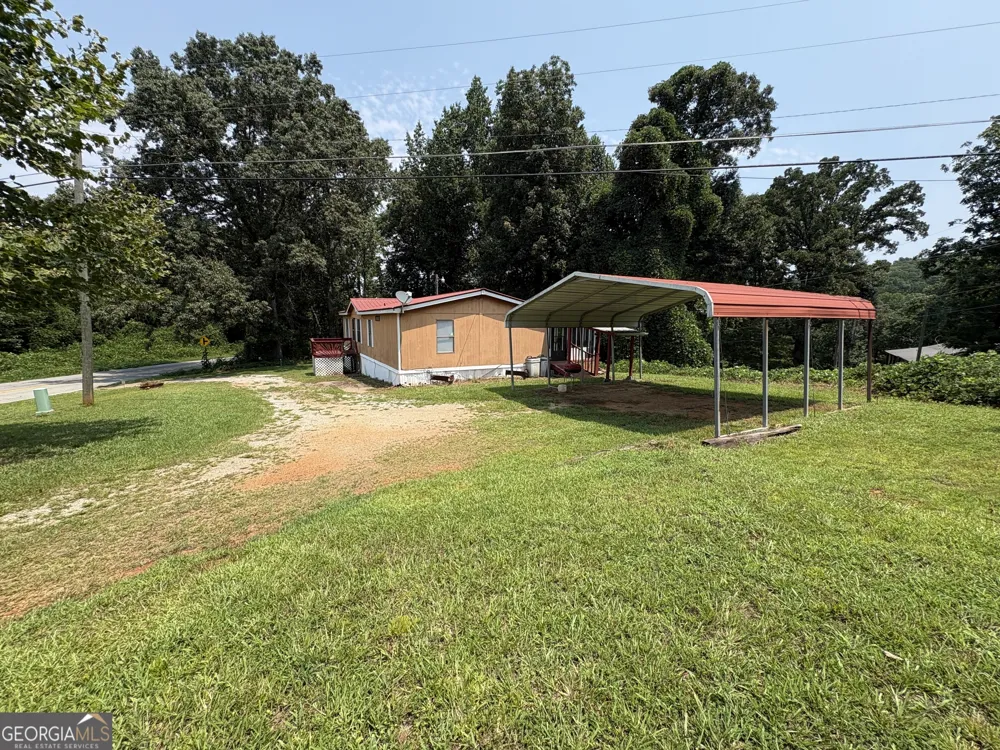 784 Lakeland DR Toccoa, GA 30577