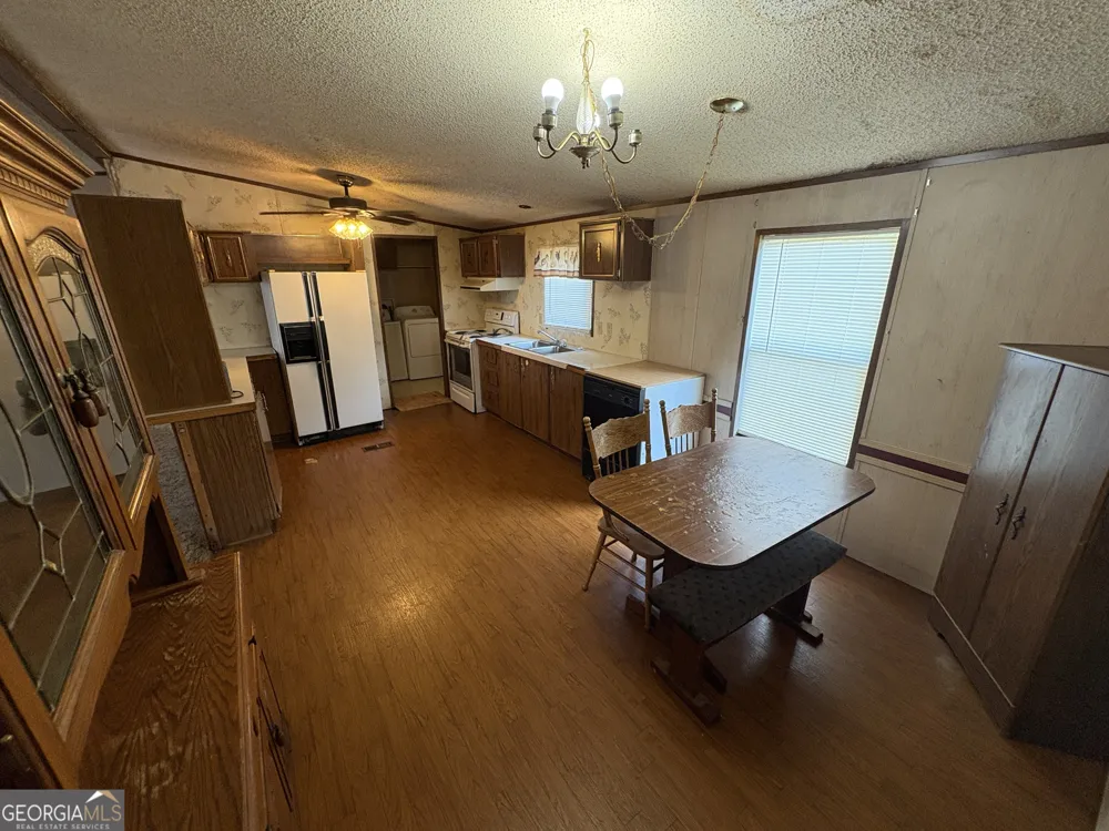 784 Lakeland DR Toccoa, GA 30577