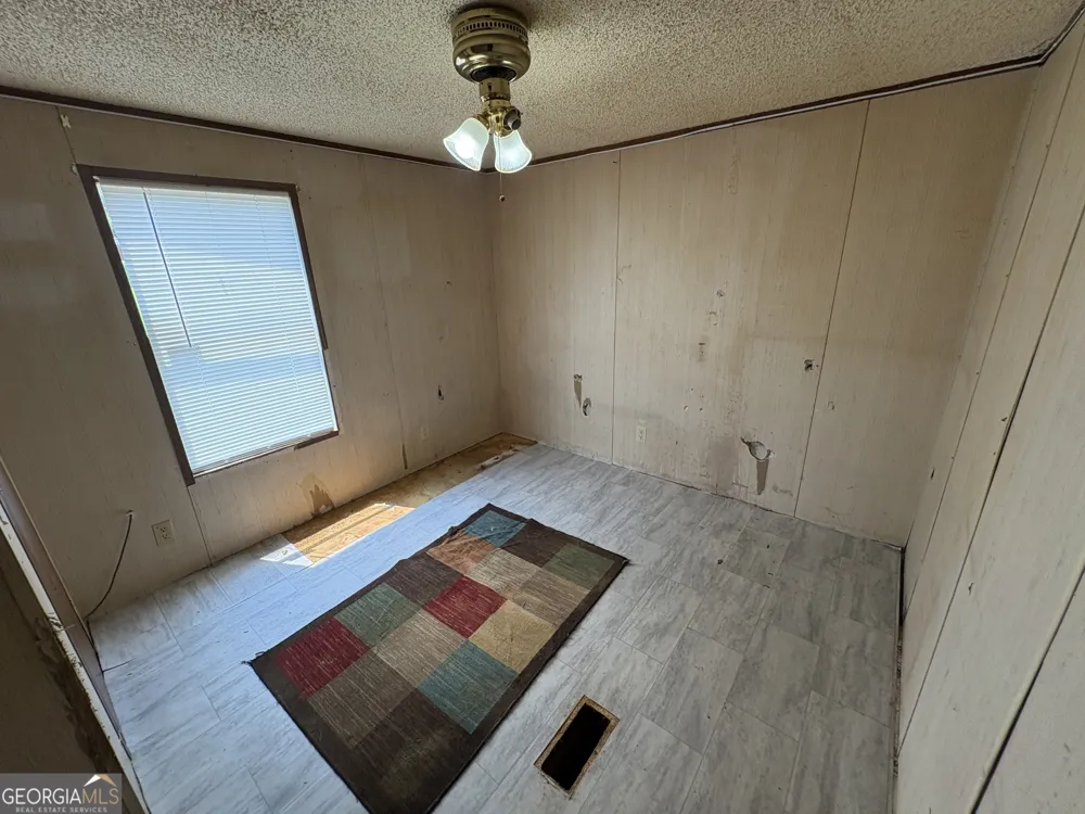 784 Lakeland DR Toccoa, GA 30577