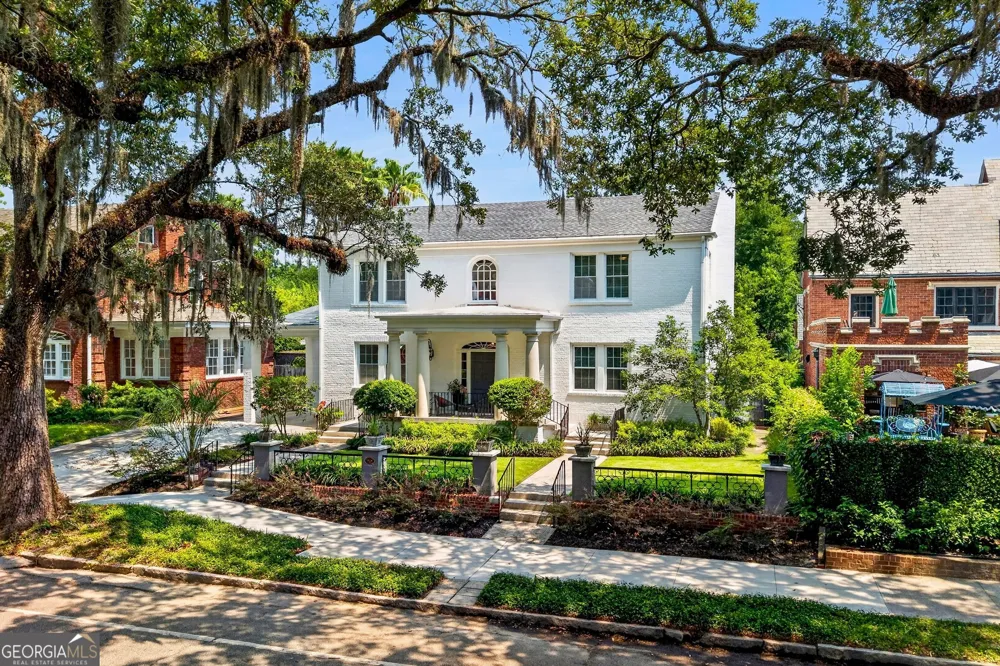 38 Washington AVE Savannah, GA 31405