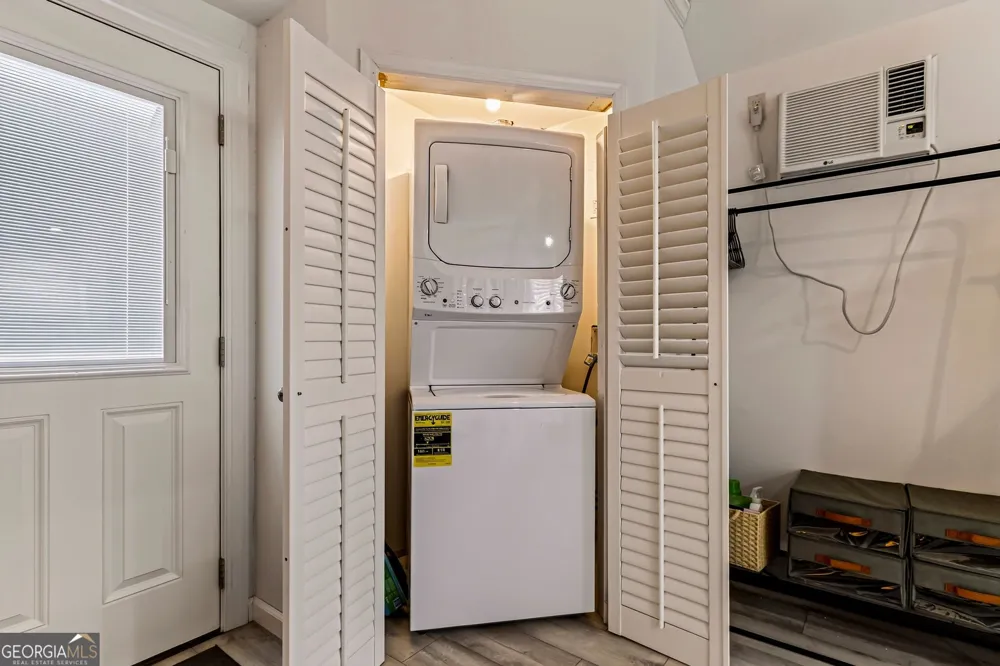 38 Washington AVE Savannah, GA 31405