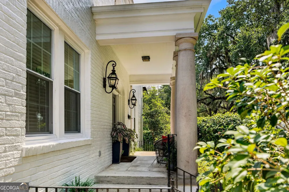 38 Washington AVE Savannah, GA 31405
