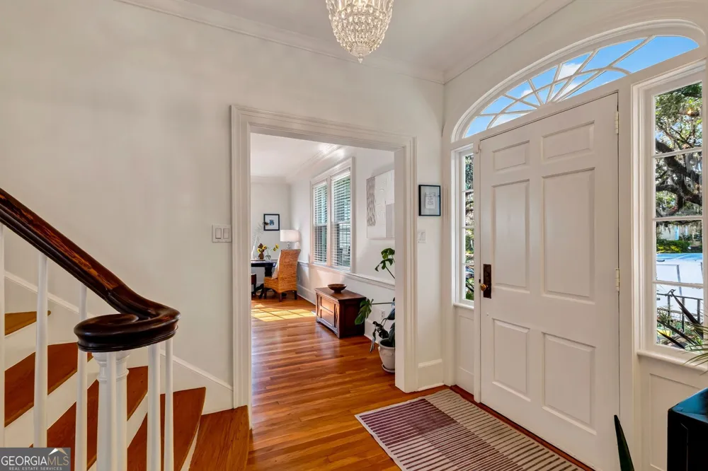 38 Washington AVE Savannah, GA 31405