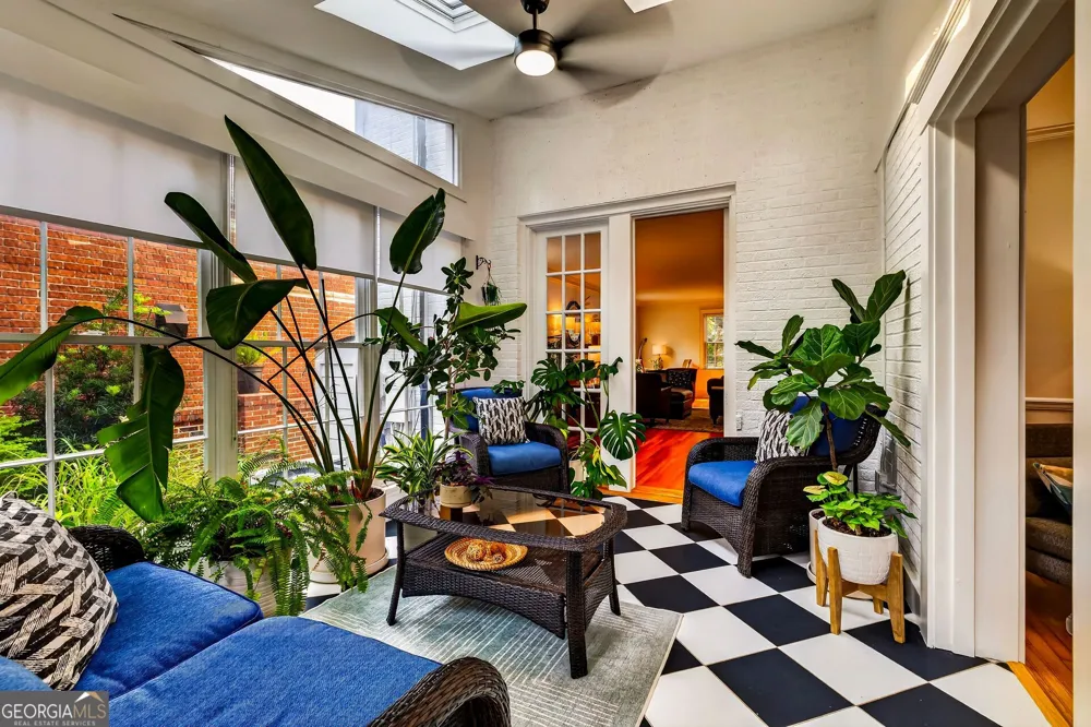 38 Washington AVE Savannah, GA 31405