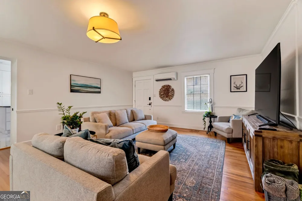 38 Washington AVE Savannah, GA 31405